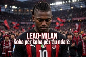 Rafael Leao me fanellën e Milanit gjatë një ndeshjeje në San Siro.
