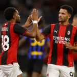 Sulmuesi Christopher Nkunku duke festuar golin e barazimit bashkë me Gonsalo Ramos ku te Amorim reagimi i Milanit u konfirmua në Perth