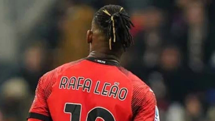 Rafael Leao me fanellën e Milanit, idha lamtumirën tifozëve dhe klubit