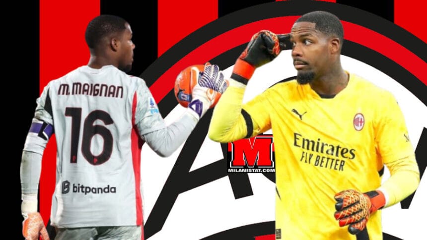 Mike Maignan mendueshëm me fanellën e Milanit gjatë një ndeshjeje zyrtare.
