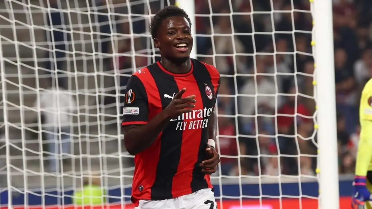 Xhevahiri i Milanit Alphadjo Cisse pas golit të shënuar në Salzburg