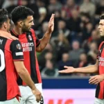 Lojrarët e Milanit Ardon Jashari, Chris Pulisic dhe Goncalo Ramos, festojnë golin e këtij të fundit kundër Salzburgut